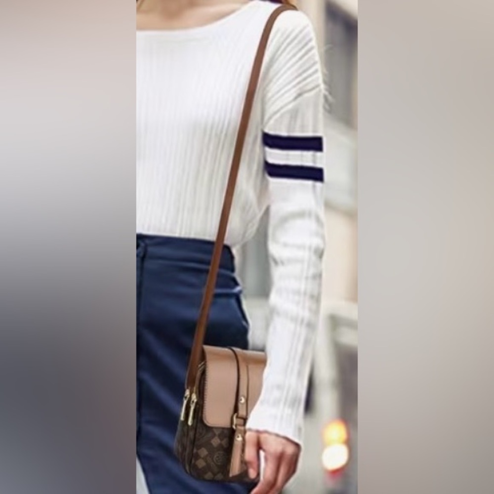 NWT Brown Women's Crossbody Camera Bag 5x8